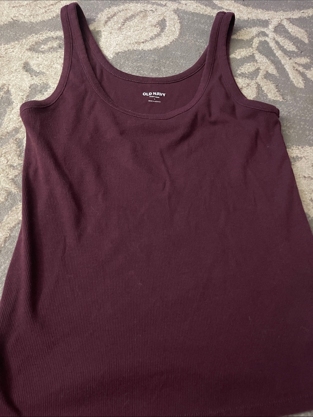 Old Navy Women's Ribbed Tank Top in Plum